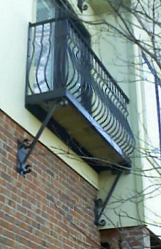 wrought_iron_railing_steel_balcony