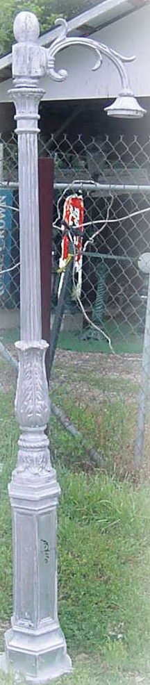 CAST ALUMINUM STREET LIGHT POSTS