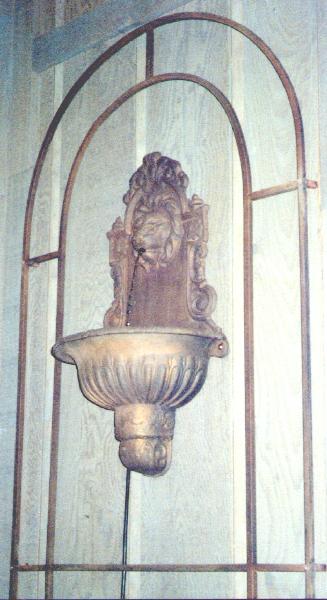 cast aluminum wall fountain