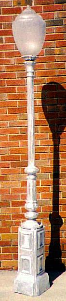 cast aluminum lamp post