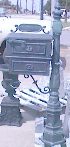 barcelona mailbox