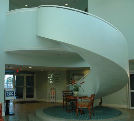 freestanding curved staircase